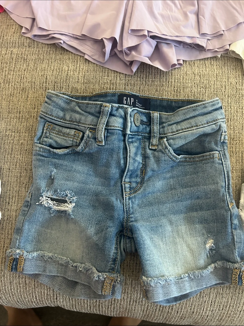 Lot of 6 pairs of Girls Shorts- size 5 - denim and sports